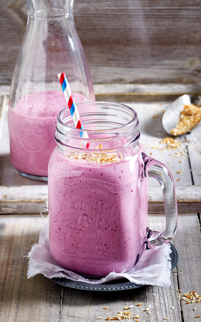 Smoothie with Berries