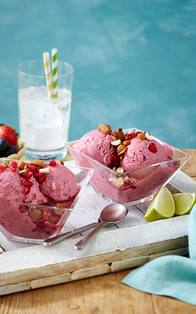 Flash Fitness Berry Ice Cream with Avocado